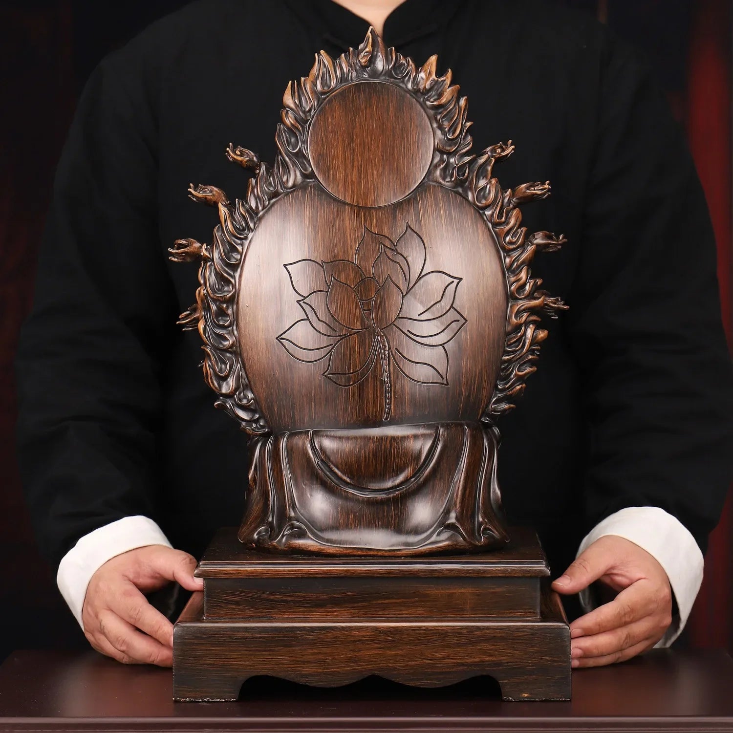 Goddess of Mercy Bodhisattva to  Attract Wealth Thousand-handed Goddess of Mercy Statue Craft Home Decor Office Gift Ritual