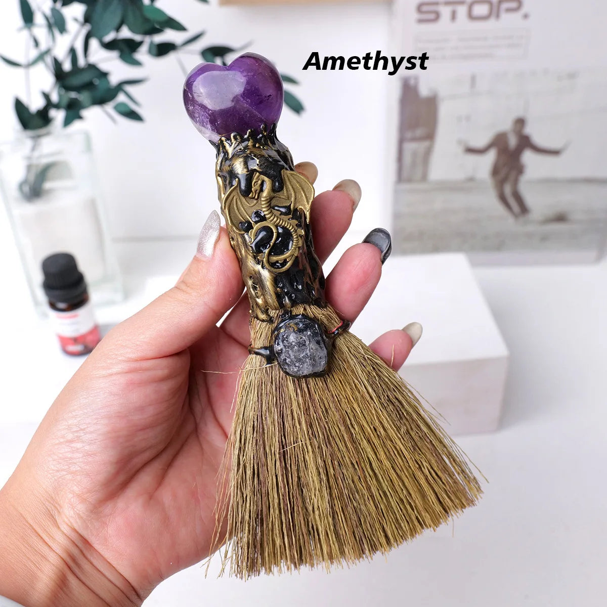1pc Natural Crystal Heart Broom, Witchcraft Rituals Energy Cleansing Tool Quartz Witch Besom for Altar & Home Decor