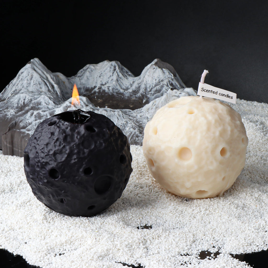 Creative Gifts Moon Shaped Scented Soy Wax Candle Set Perfect Family Bedroom Decoration Handmade Gifts