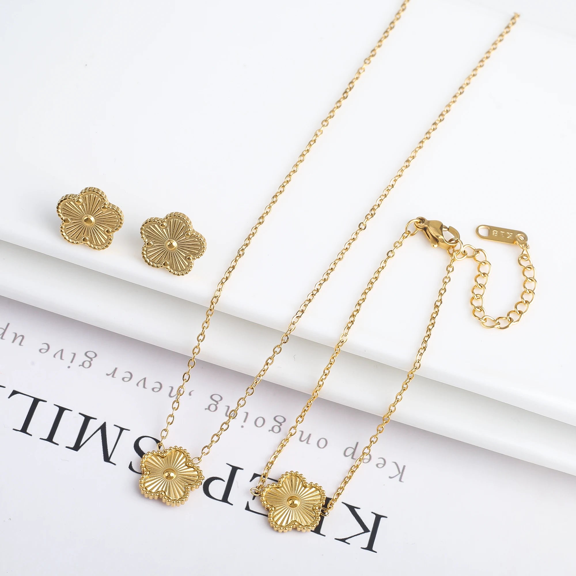 316 Stainless Steel Flower Five Leaf Necklace Bracelet Earrings 18K Gold Plated Jewelry Set