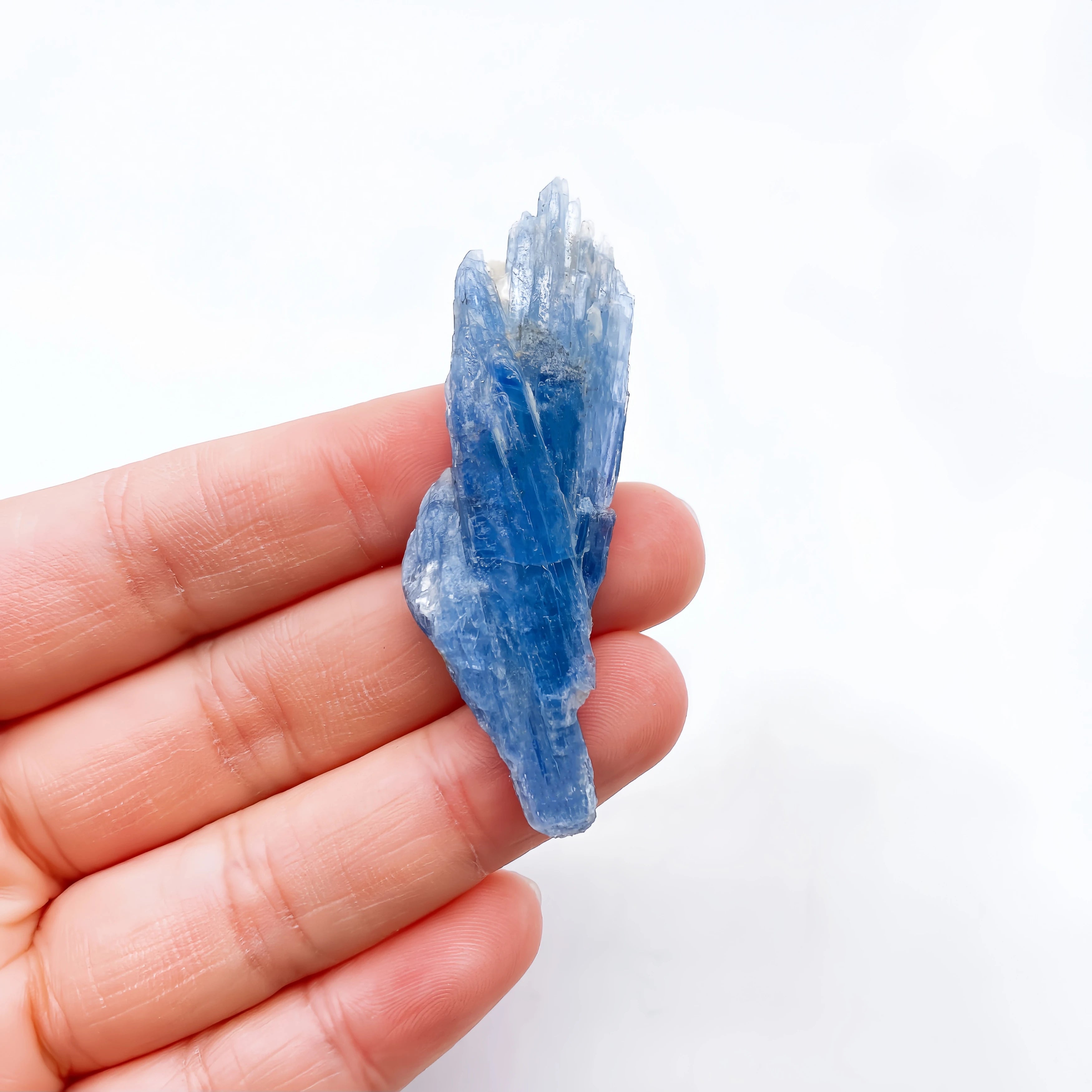 Natural Mineral Kyanite Crystal Rough Stone Raw Witchcraft Ritual Reiki Healing Wicca Spiritual