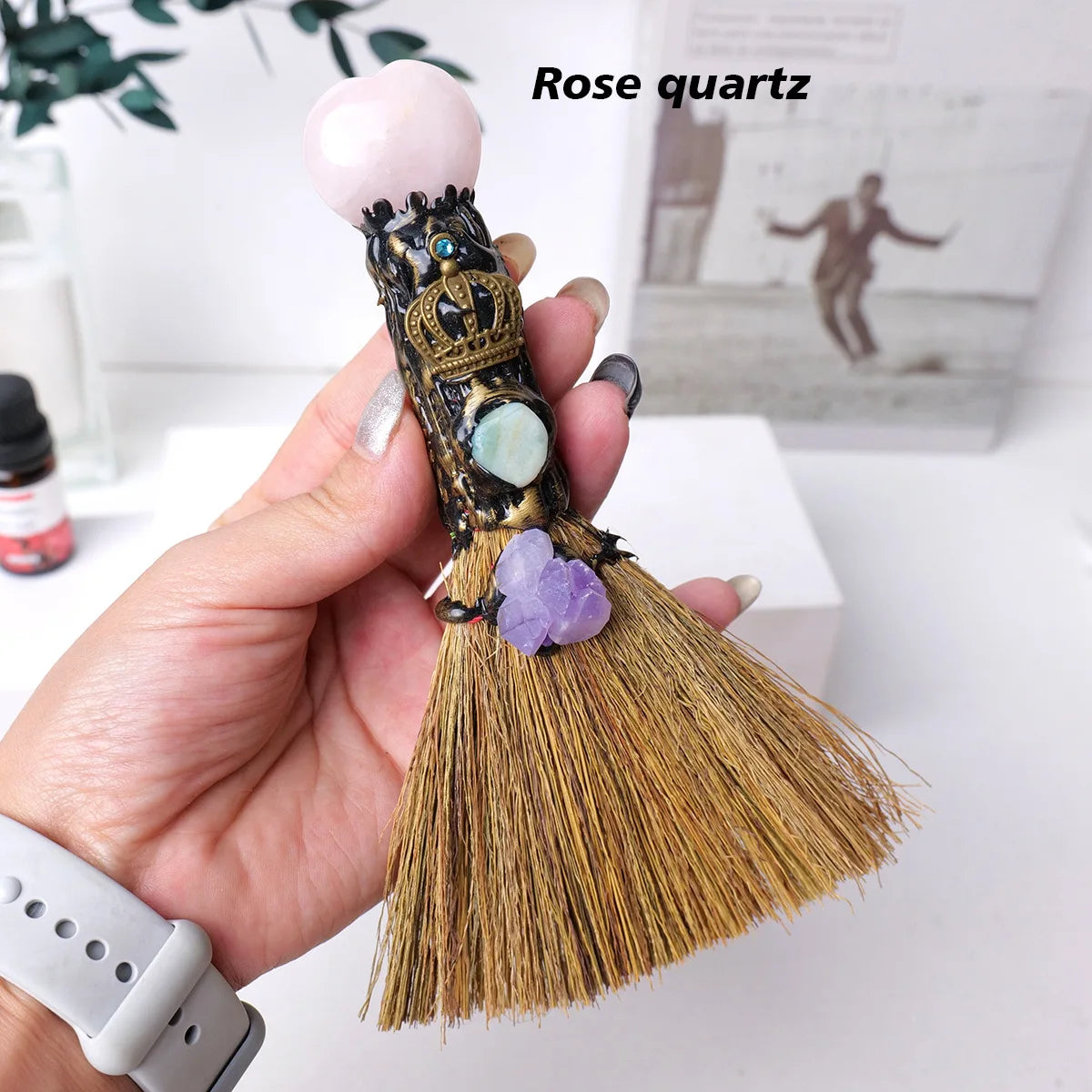 1pc Natural Crystal Heart Broom, Witchcraft Rituals Energy Cleansing Tool Quartz Witch Besom for Altar & Home Decor